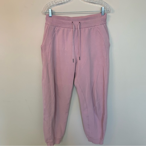 Lululemon Scuba High-Rise Relaxed Jogger Pink - Picture 2 of 10